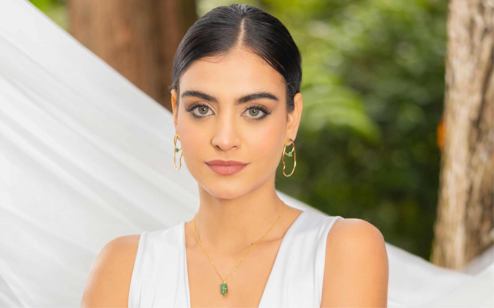 Inspírate con Nuestra Hermosa Colección de Joyería con Esmeraldas