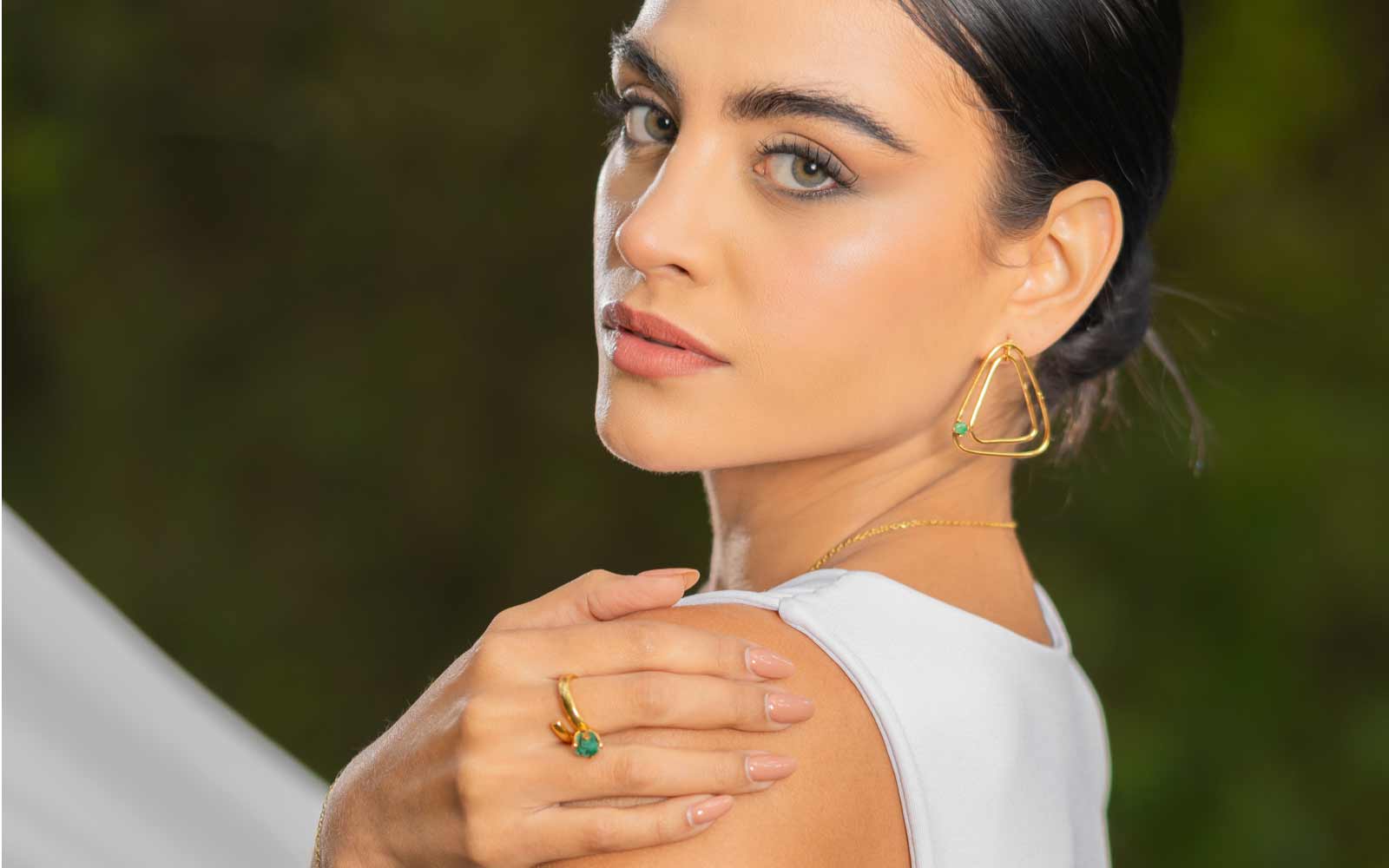 La Elegancia de los Earcuffs en Joyería Artesanal