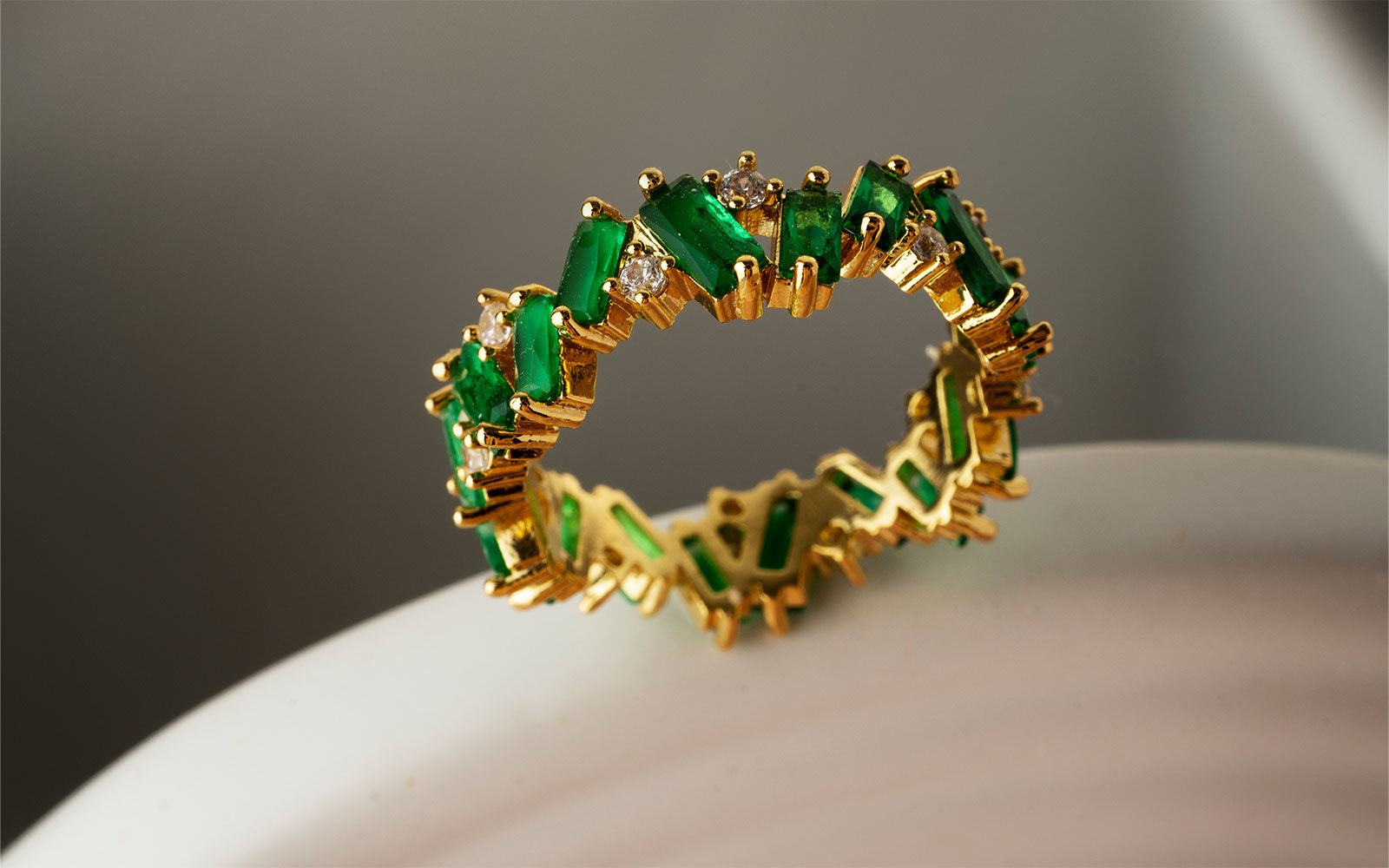 ¿Qué es un anillo de promesa? - ENIGMA Joyería