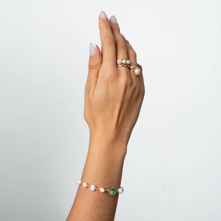 Anillo Tríada esencial