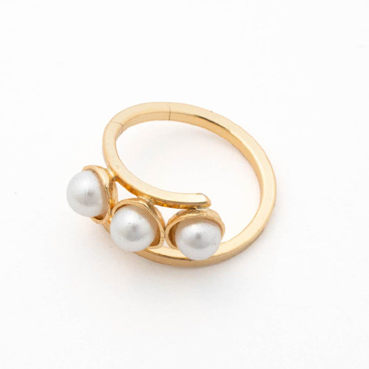 Anillo Tríada esencial