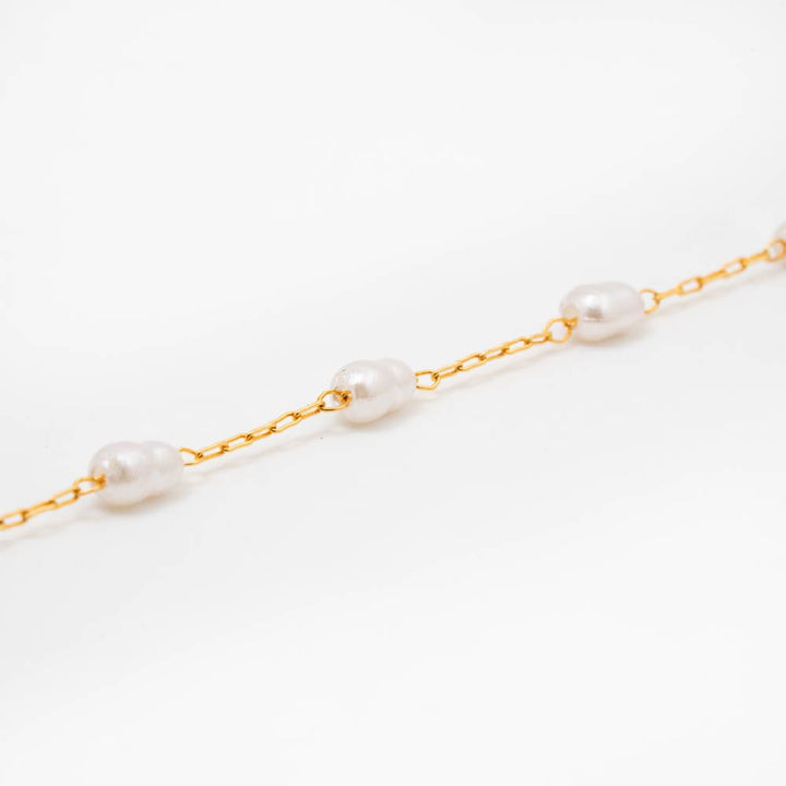 Pulsera serena dorado