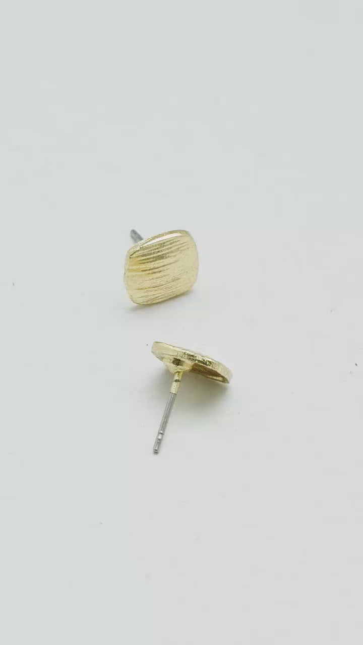 Aretes Pulso Dorado