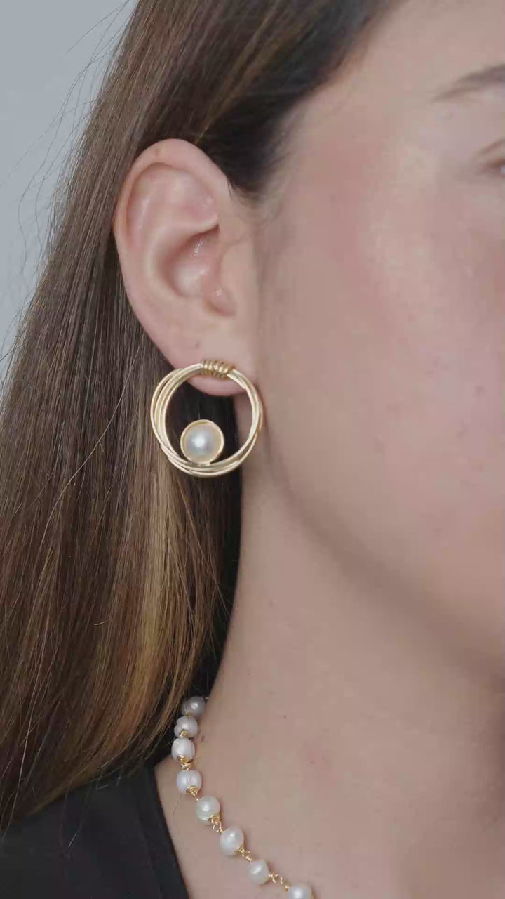 Aretes Custodia Serena